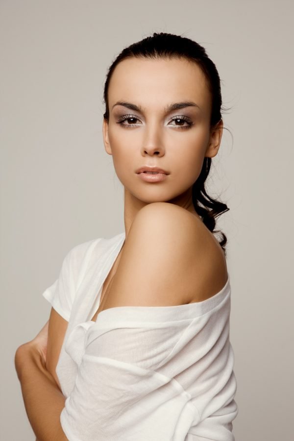 photo-of-woman-wearing-white-top-2744193.jpg photo-of-woman-wearing-white-top-2744193.jpg